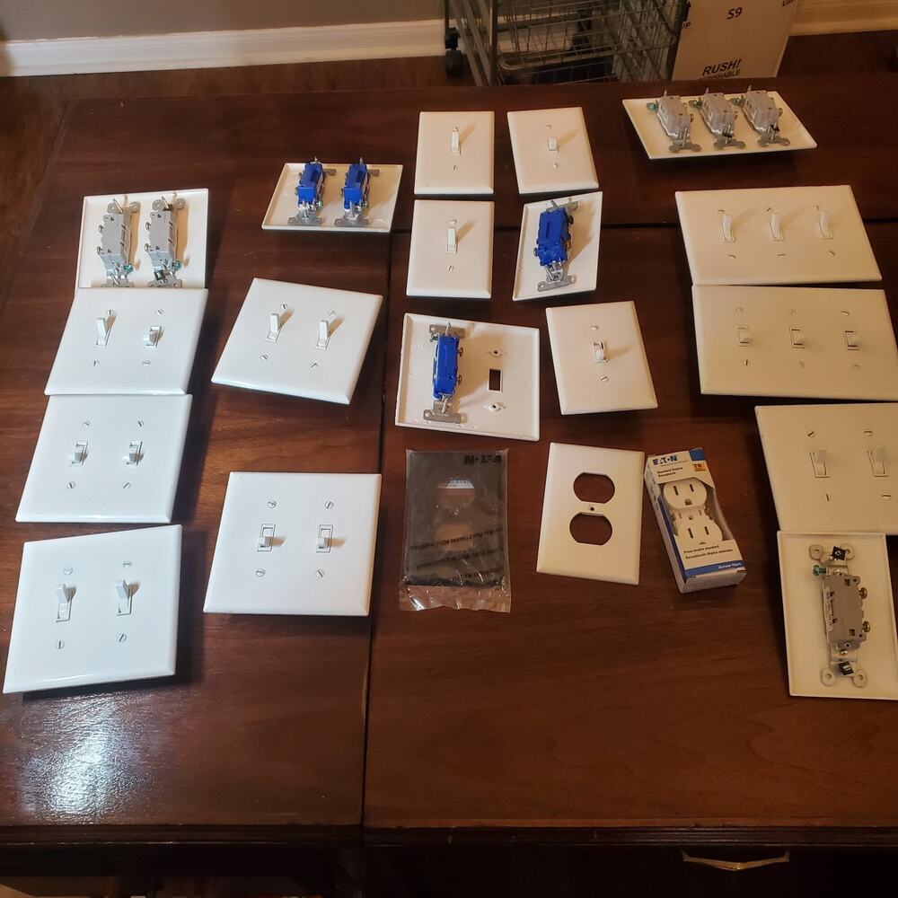 Lot of 21 Electrical Switches & Wall Outlets Receptacles Covers Plates White